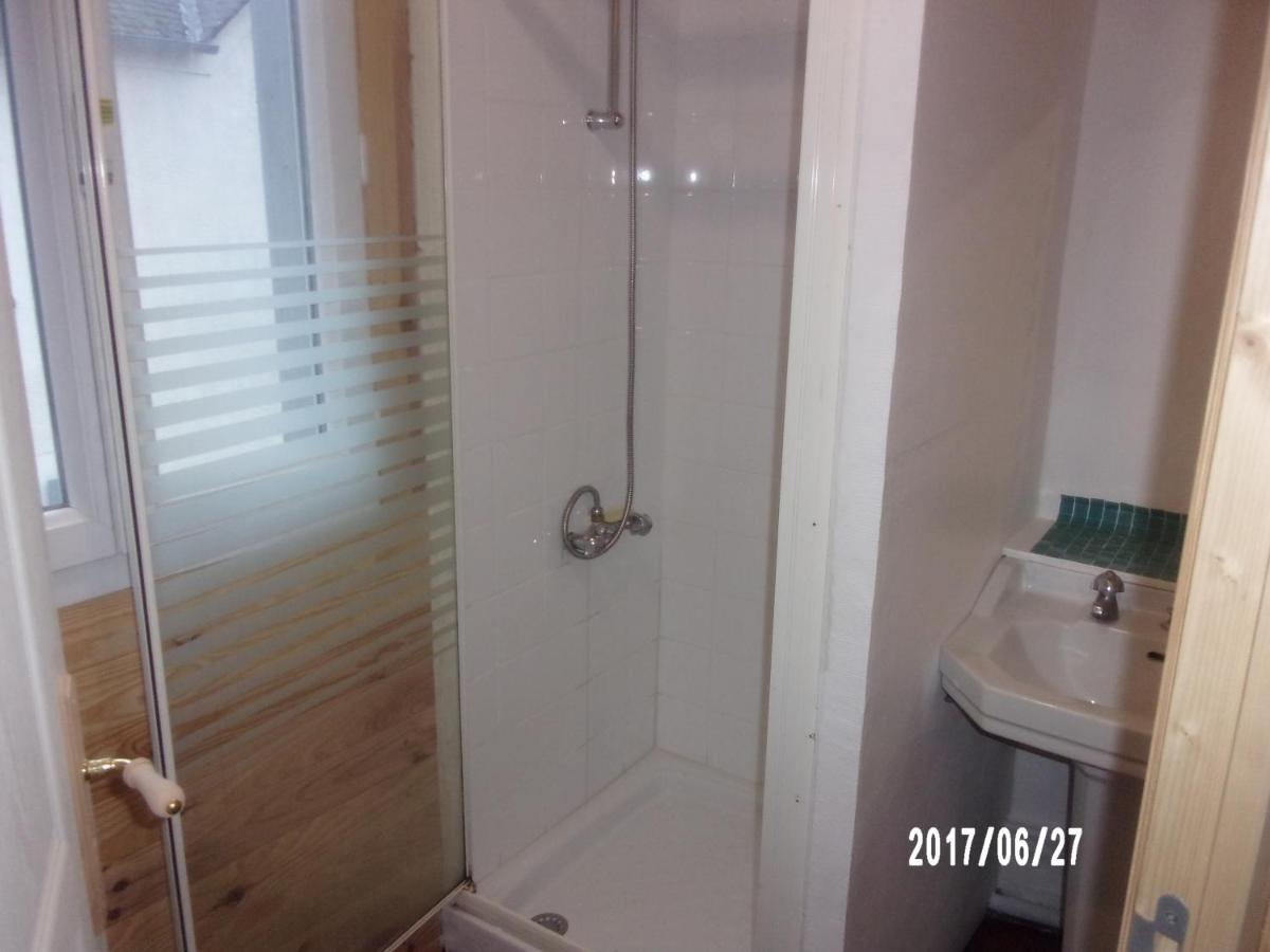 Logement Proche De Tout Saint-Laurent-de-Neste Exterior foto